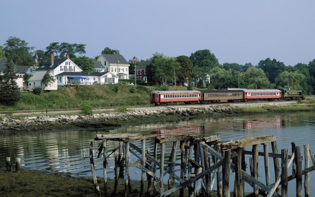 Discover Wiscasset: The Perfect Day Trip from Your Boothbay Bed and Breakfast